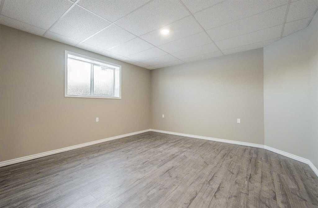 5215 52 Street  - Photo 18