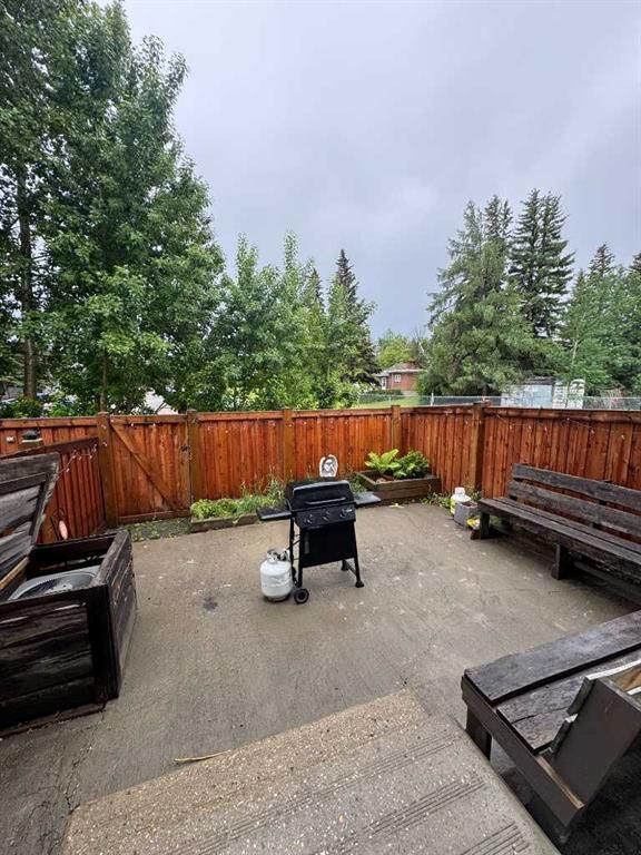 7830 Cedar Wood Park   - Photo 18