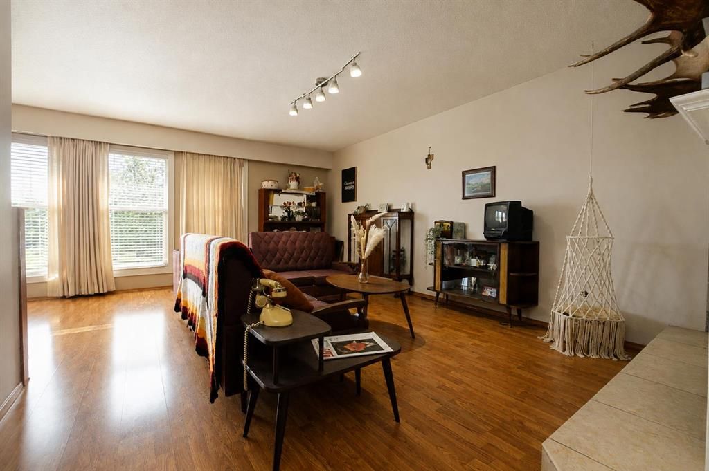 12106 95A Street  - Photo 3
