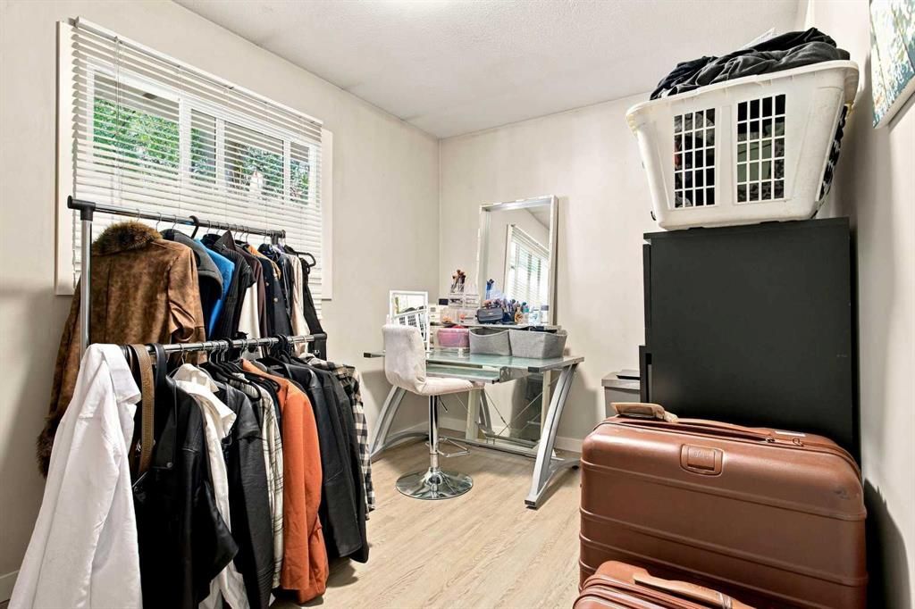 9822 80 Avenue  - Photo 22
