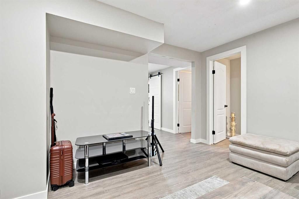 9822 80 Avenue  - Photo 25