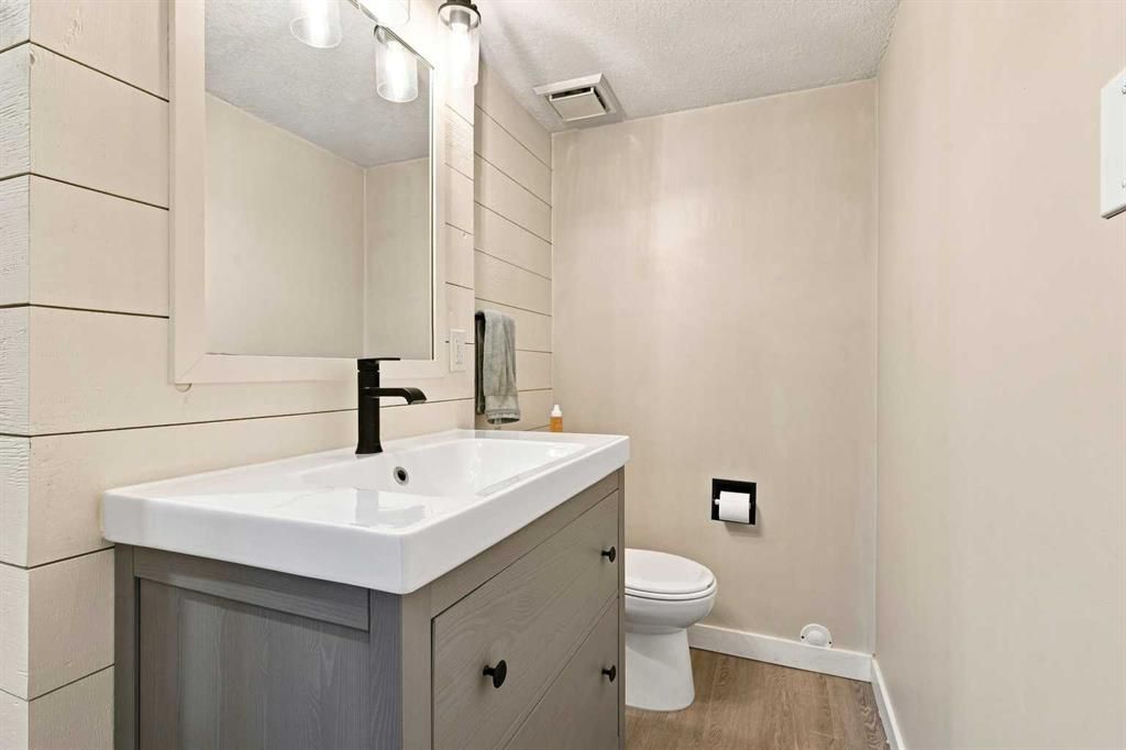 9822 80 Avenue  - Photo 27