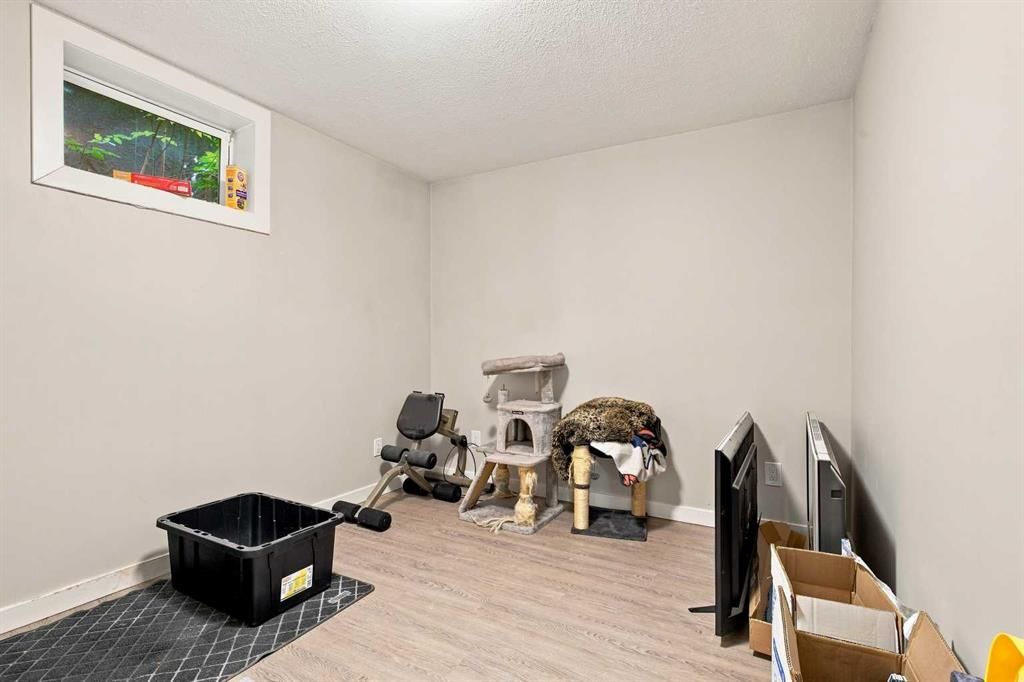 9822 80 Avenue  - Photo 28