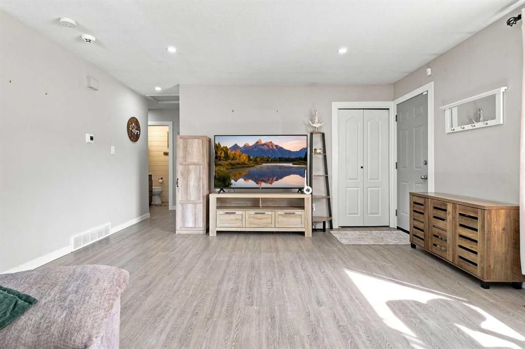 9822 80 Avenue  - Photo 7