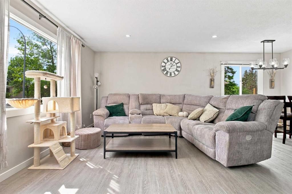 9822 80 Avenue  - Photo 8