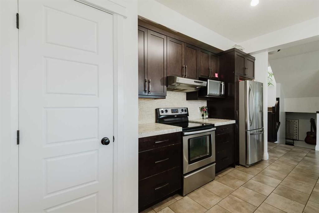8013 112B Street  - Photo 10