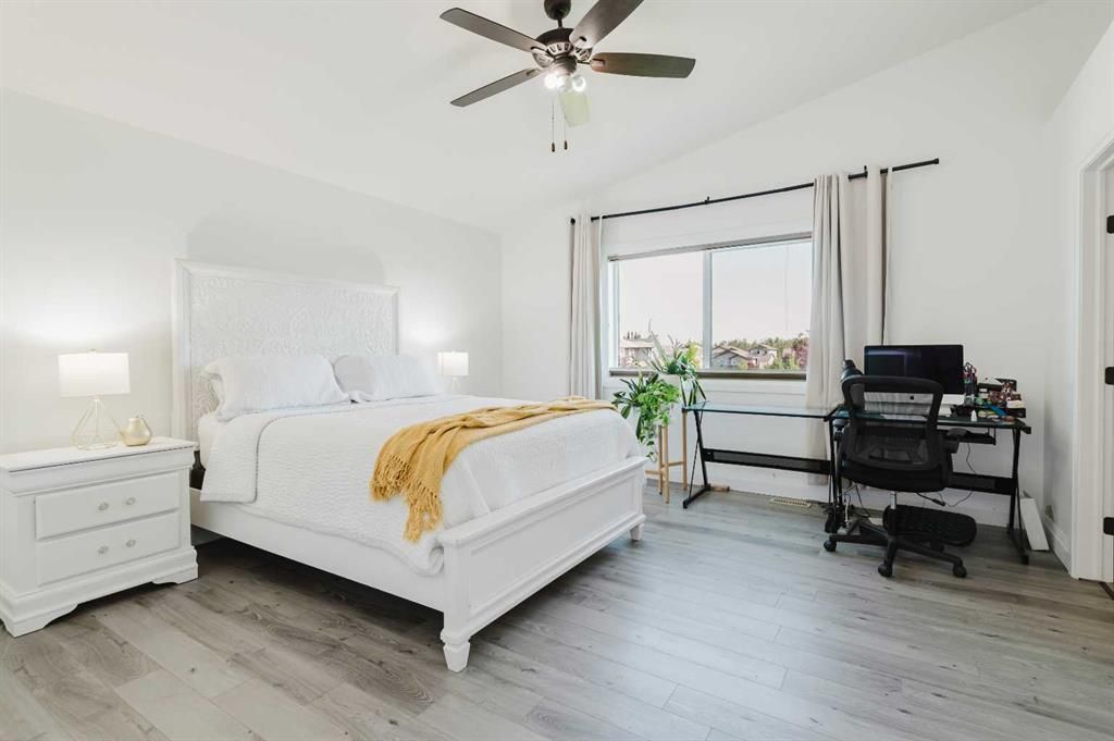 8013 112B Street  - Photo 16