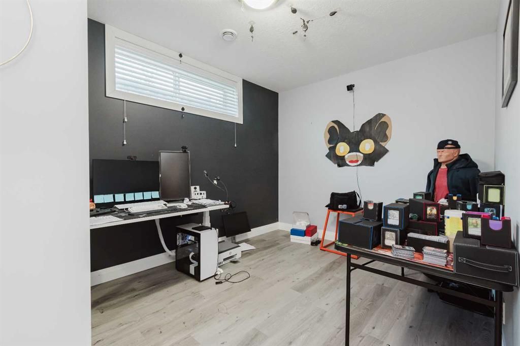 8013 112B Street  - Photo 26