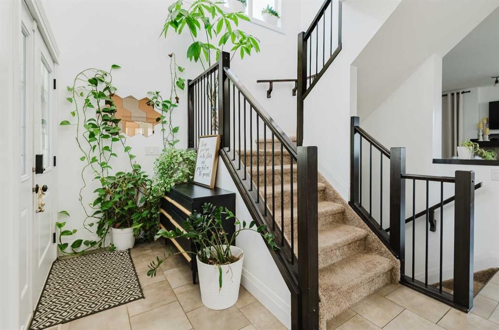 8013 112B Street - Photo 2