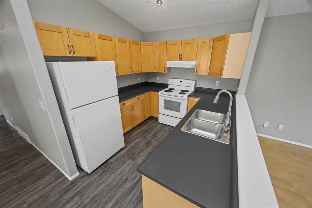 6217 89 Street  - Photo 10