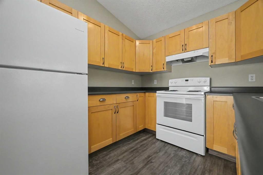 6217 89 Street  - Photo 11