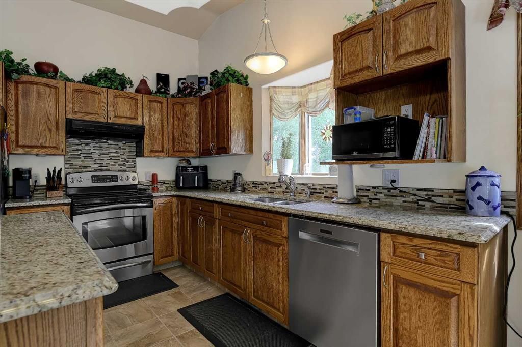 9, 712051 Range Road 54   - Photo 9