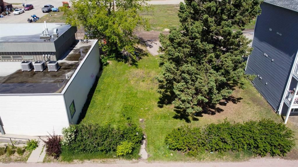 9716 100 Avenue  - Photo 5