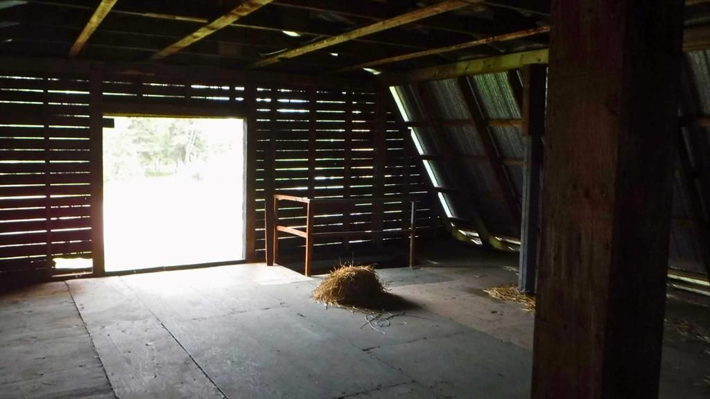 22268 Township Road 691   - Photo 38