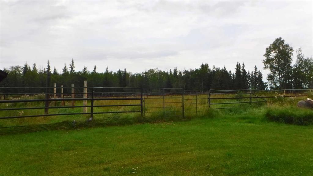 22268 Township Road 691   - Photo 39