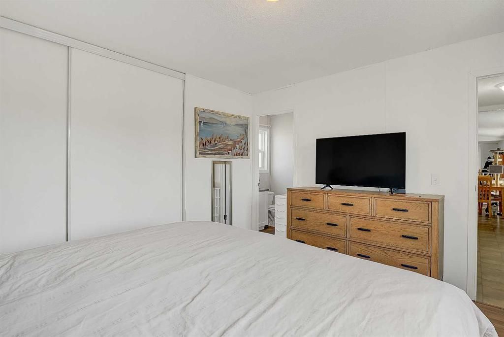 8902 89 Street  - Photo 10