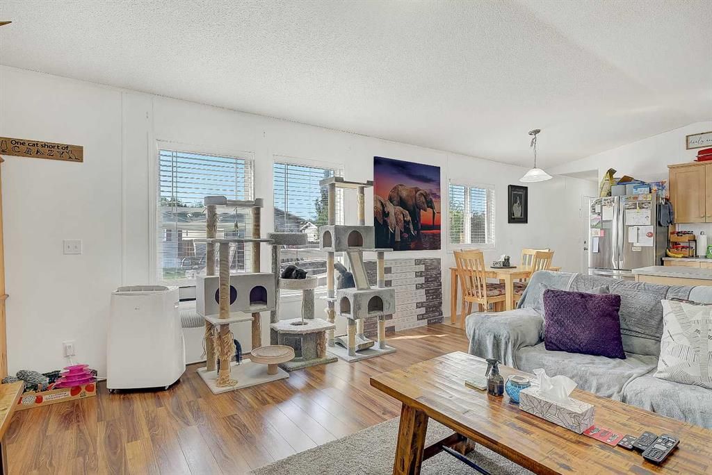 8902 89 Street  - Photo 8