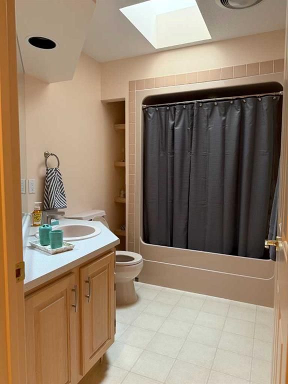 9244 Wedgewood Drive N - Photo 32