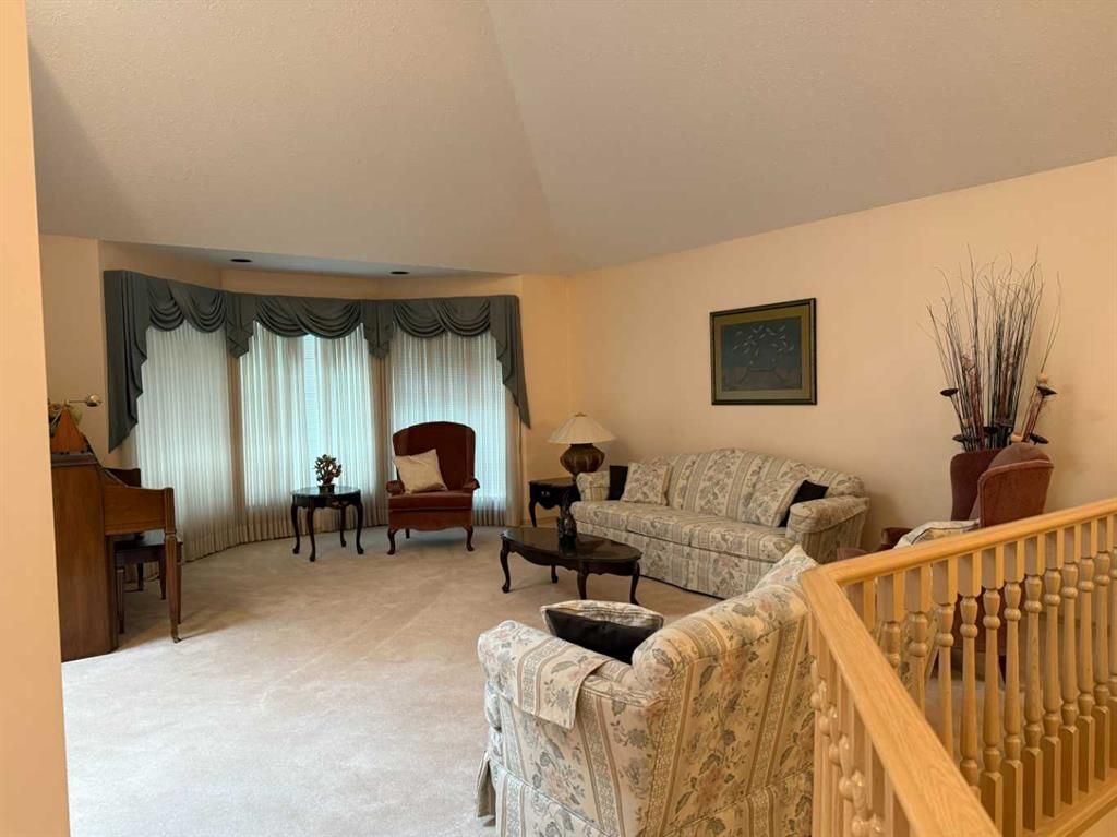9244 Wedgewood Drive N - Photo 38