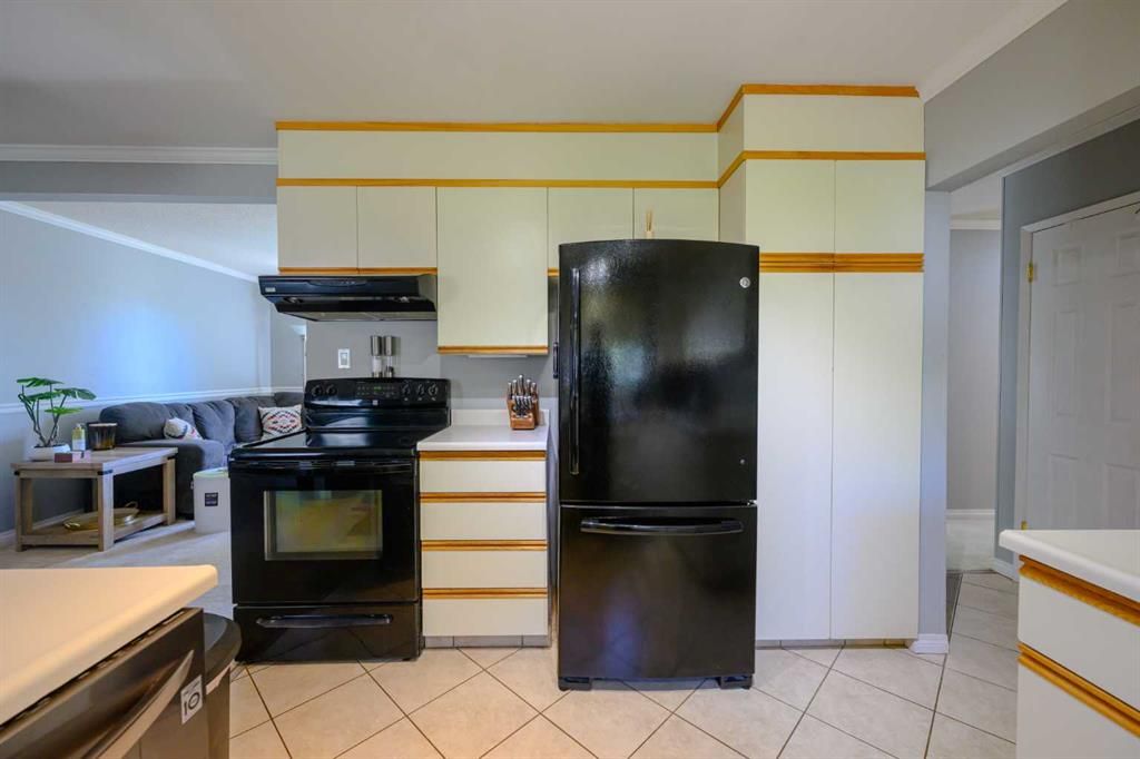 9630 91B Avenue  - Photo 10
