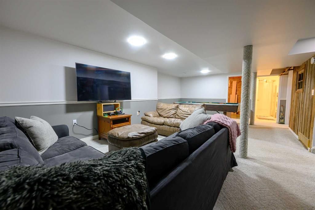 9630 91B Avenue  - Photo 18