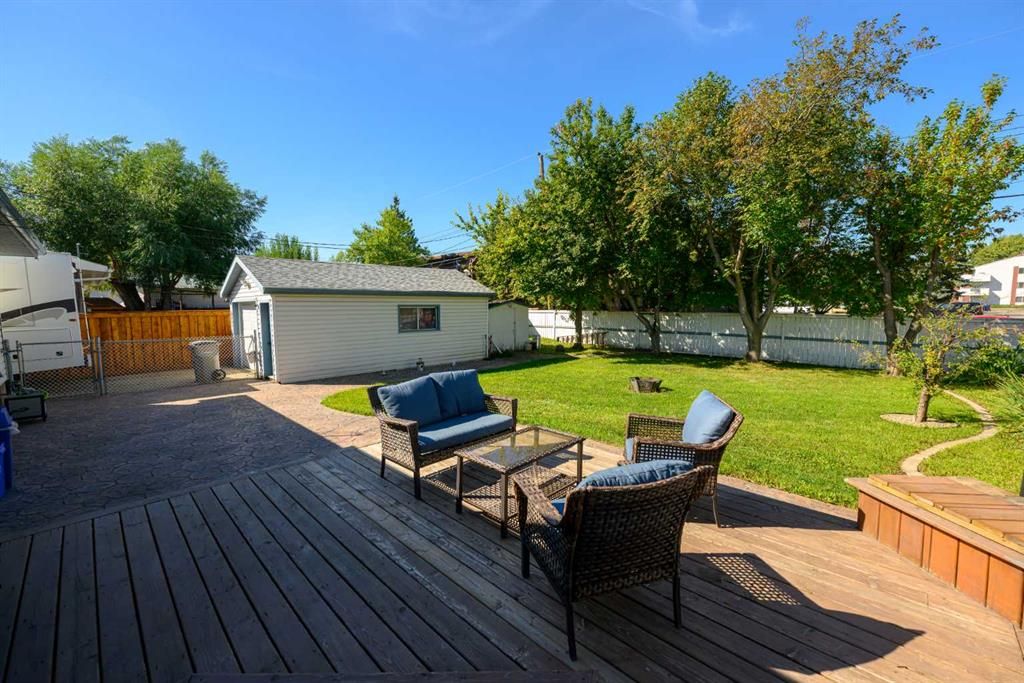 9630 91B Avenue  - Photo 27