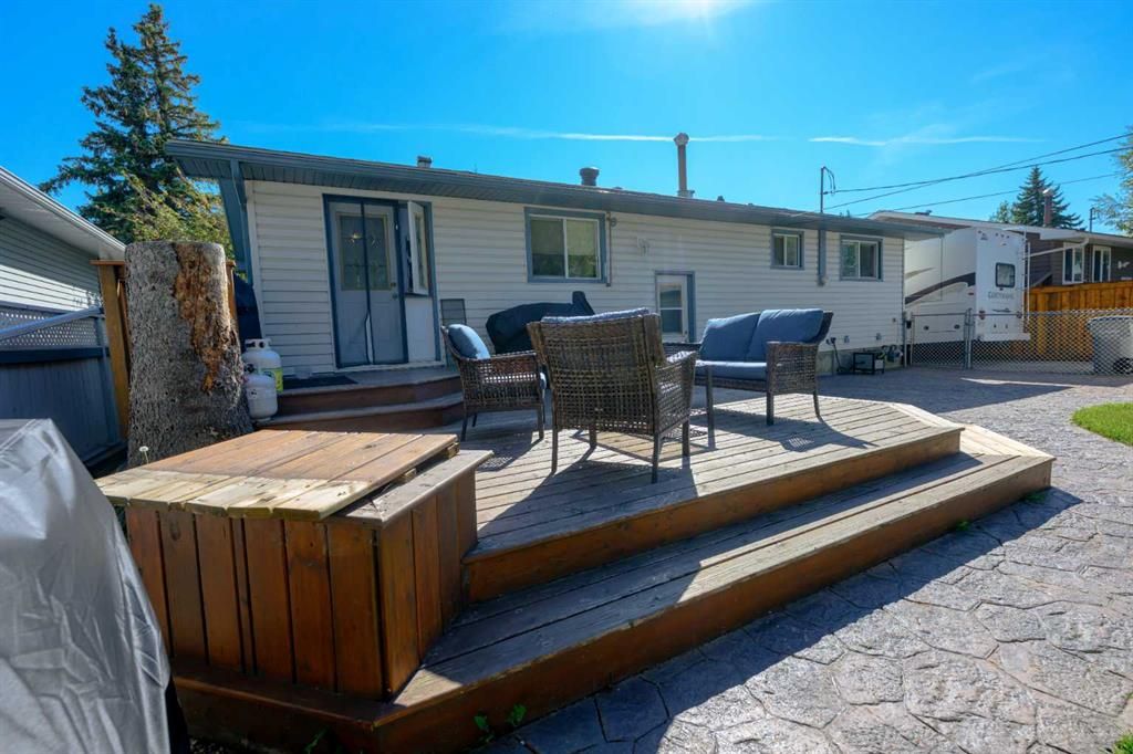 9630 91B Avenue  - Photo 28