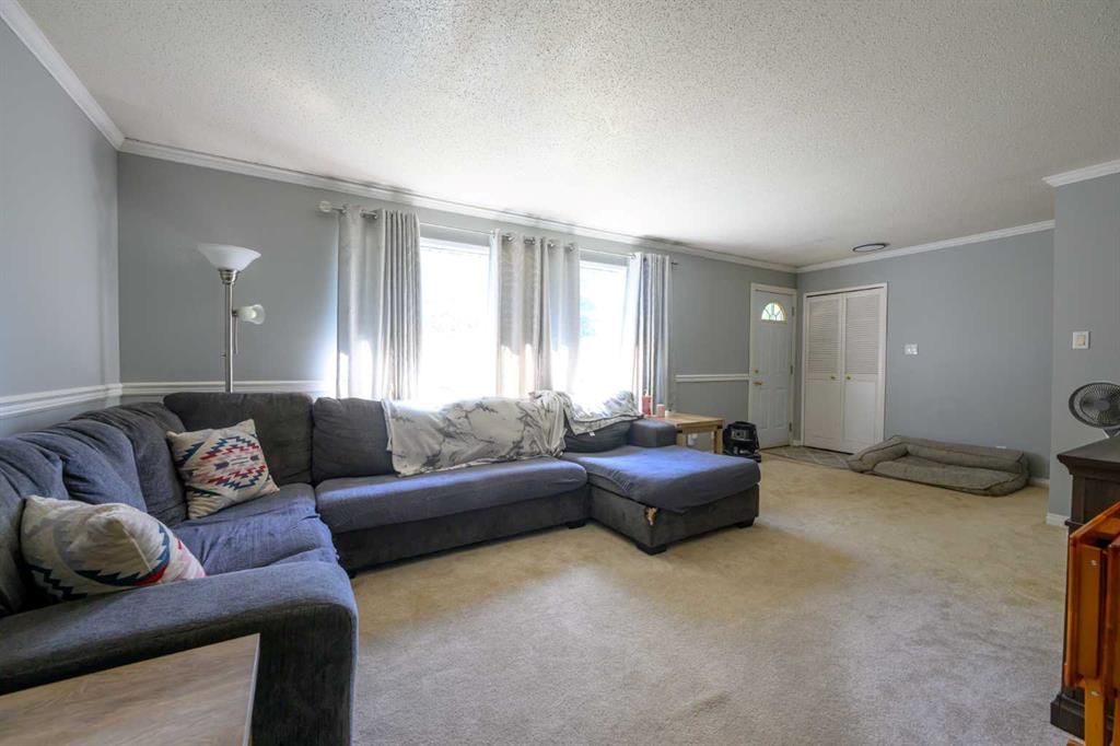 9630 91B Avenue  - Photo 4