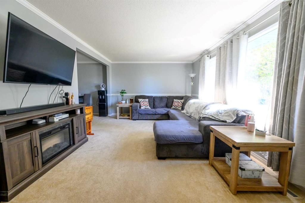 9630 91B Avenue  - Photo 6