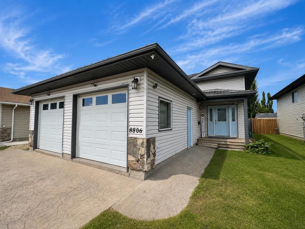 8806 112 Avenue  - Photo 1