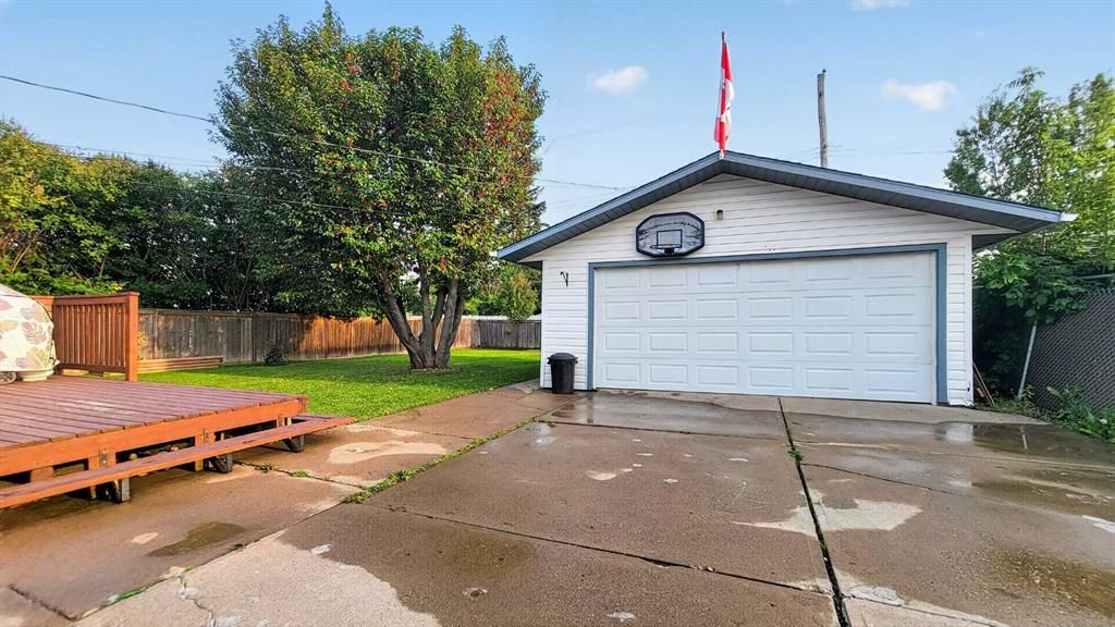 9653 86 Avenue  - Photo 24