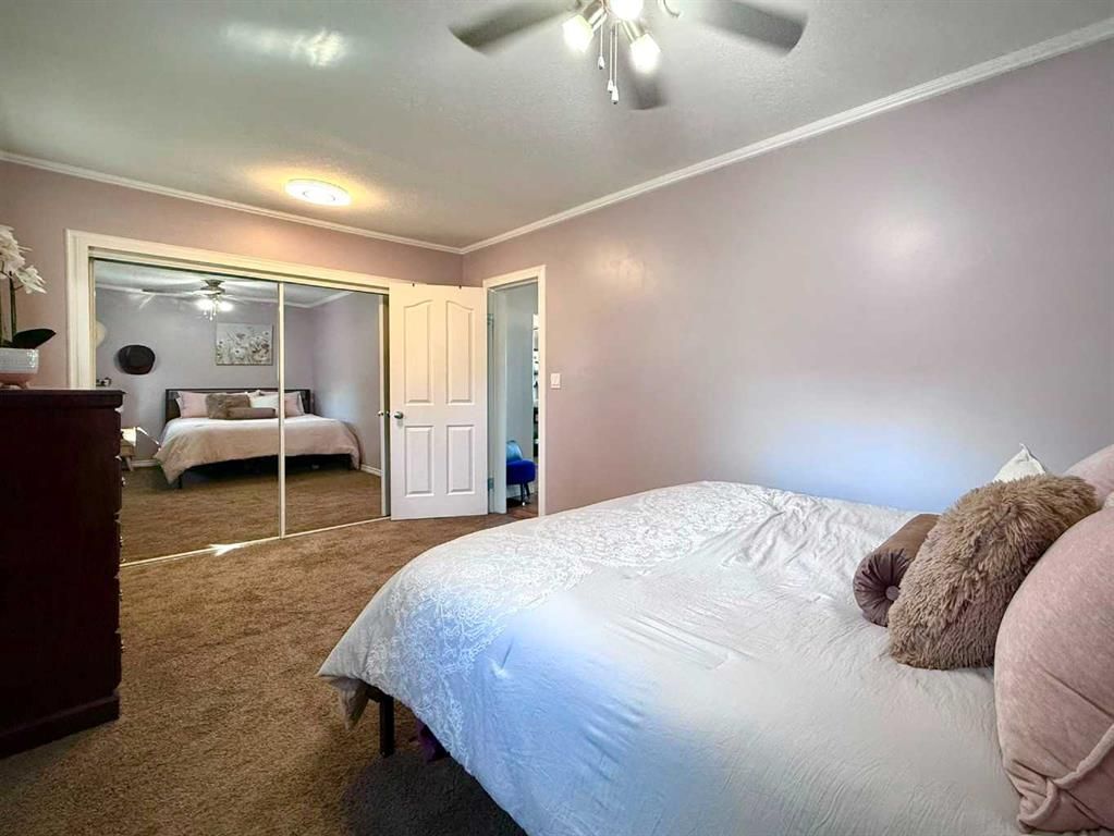 9732 100 Street  - Photo 13