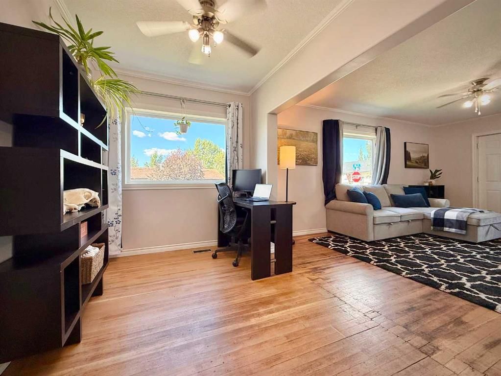 9732 100 Street  - Photo 17
