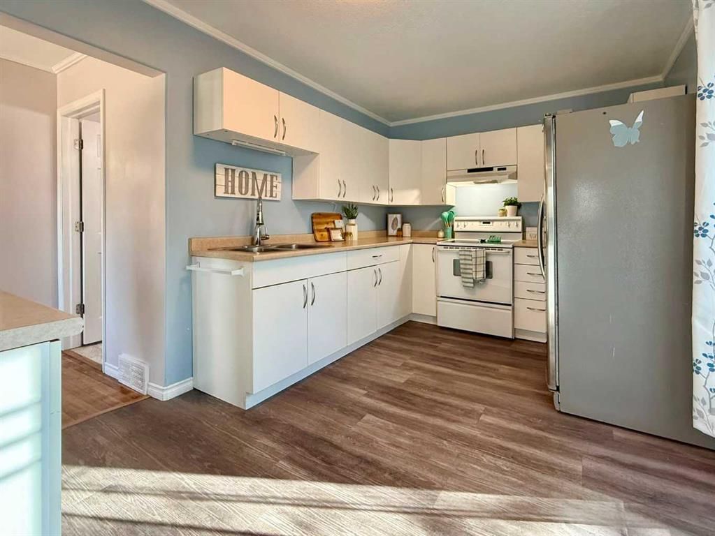 9732 100 Street  - Photo 22