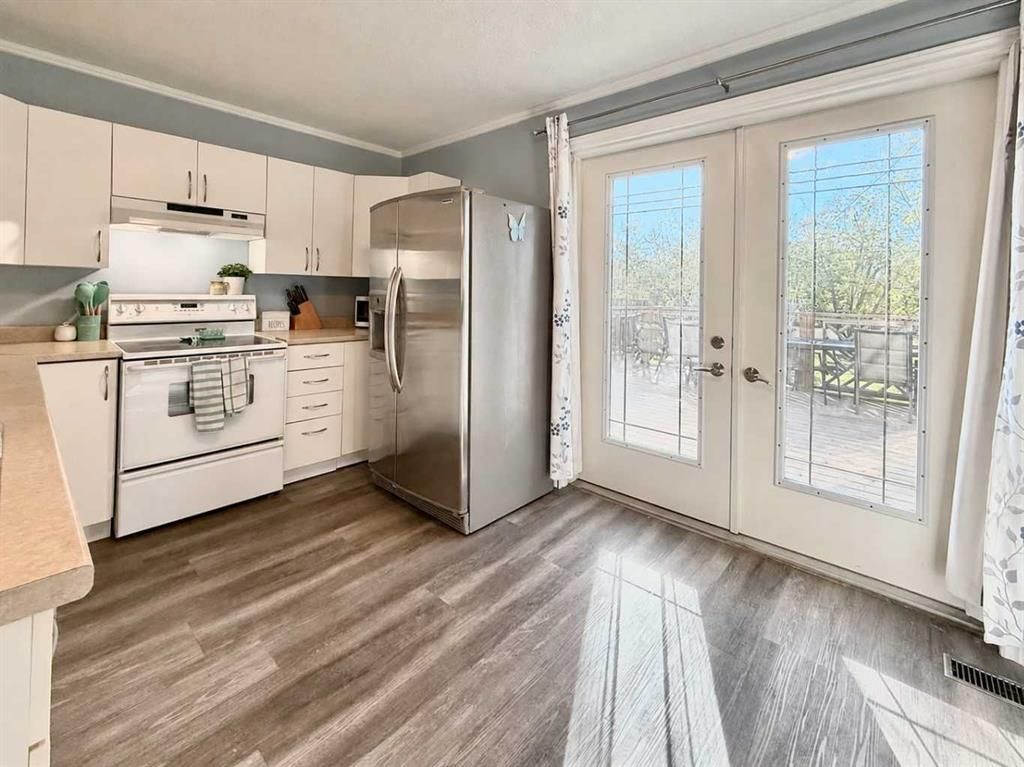 9732 100 Street  - Photo 33