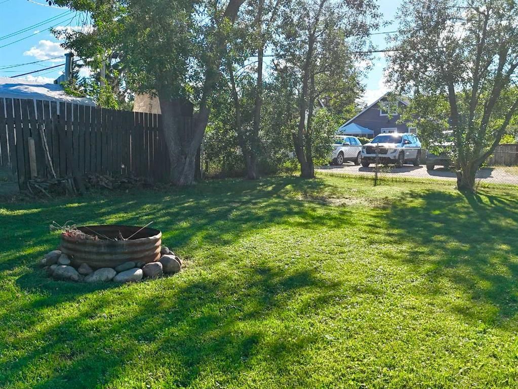 9732 100 Street  - Photo 37