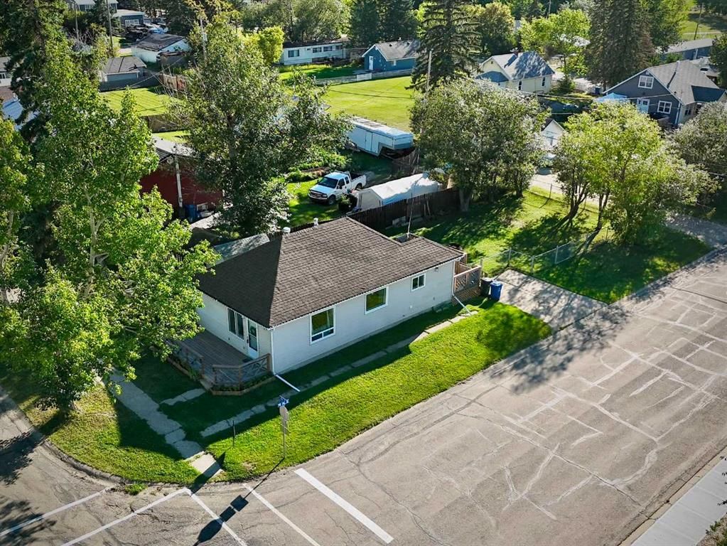 9732 100 Street  - Photo 6
