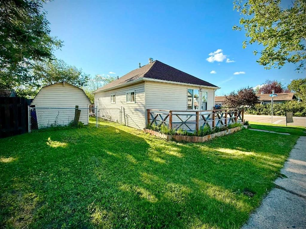 9732 100 Street  - Photo 7