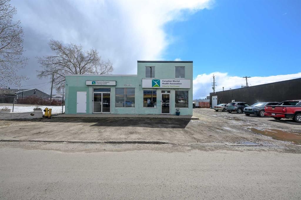 10013 110 Avenue - Photo 1