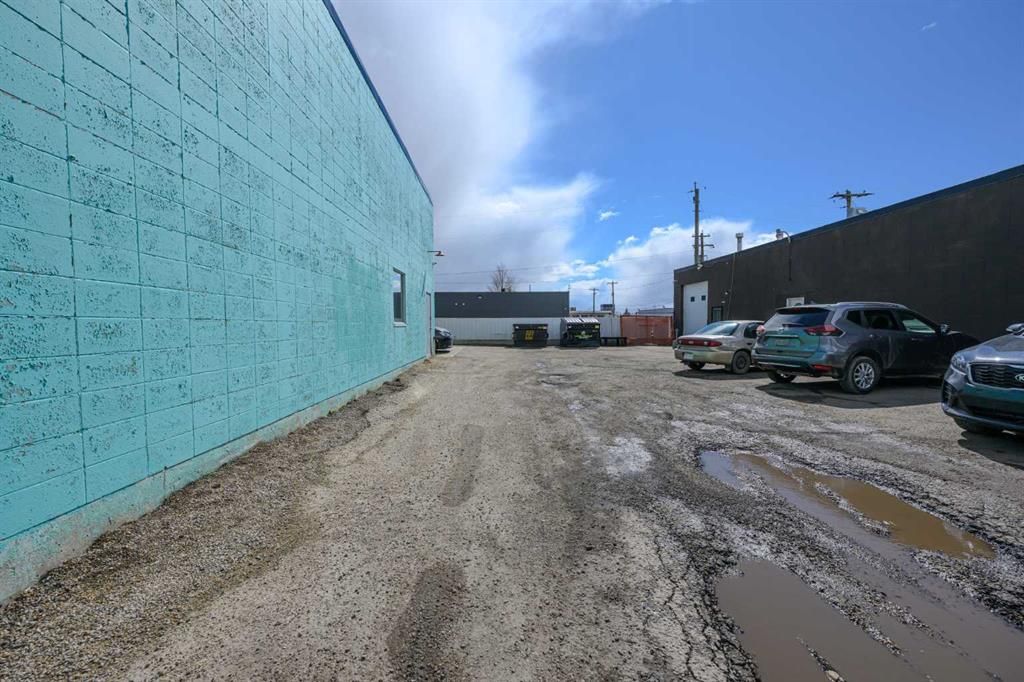 10013 110 Avenue - Photo 2