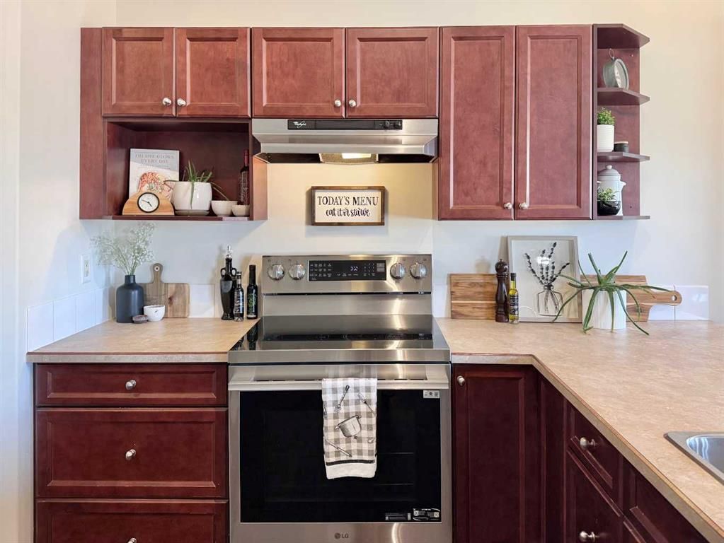 8606 70 Avenue  - Photo 13