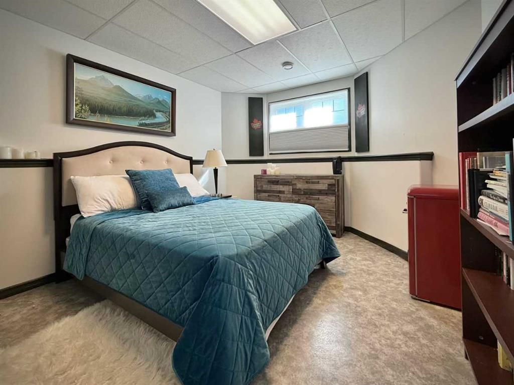 8606 70 Avenue  - Photo 32