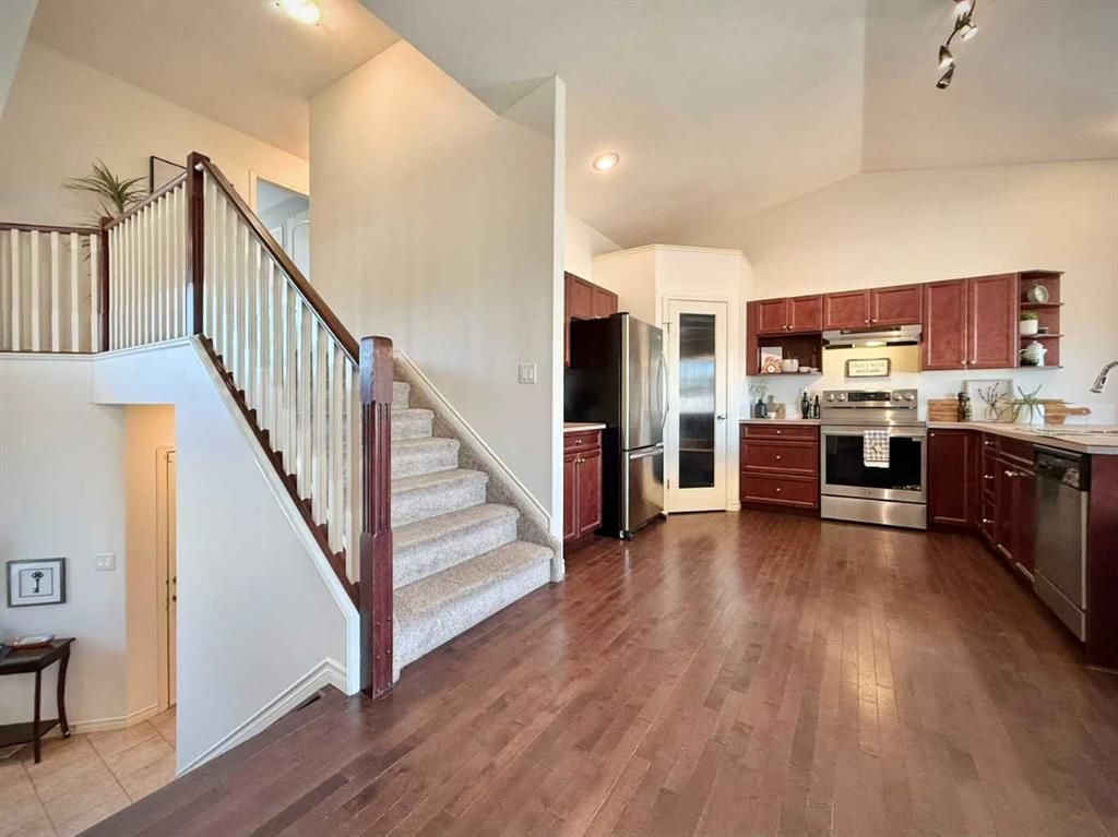 8606 70 Avenue  - Photo 4