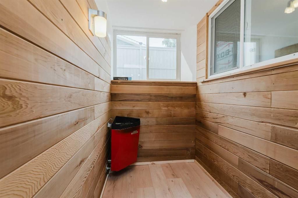 9205 111 Avenue  - Photo 28