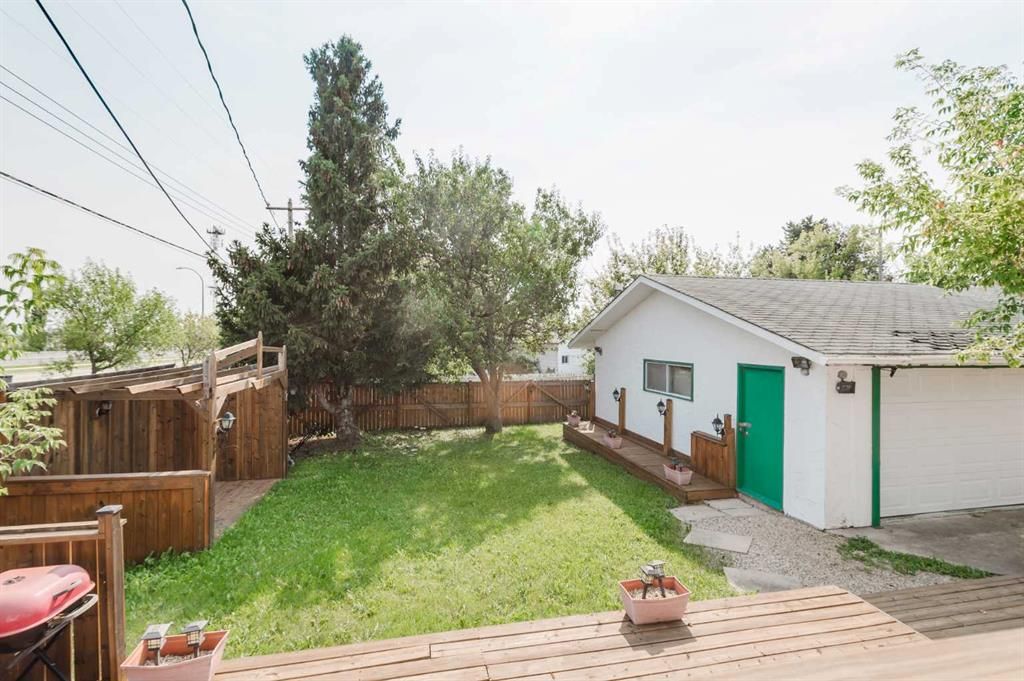 9205 111 Avenue  - Photo 31