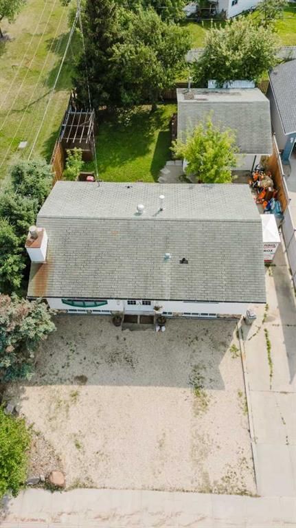 9205 111 Avenue  - Photo 39