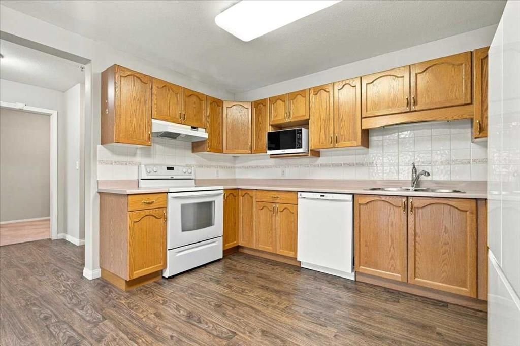 212, 9111 104 Avenue  - Photo 12