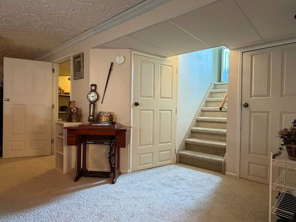 607 6 Avenue  - Photo 27