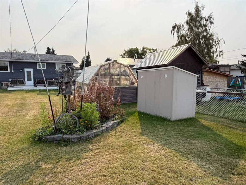 607 6 Avenue  - Photo 36