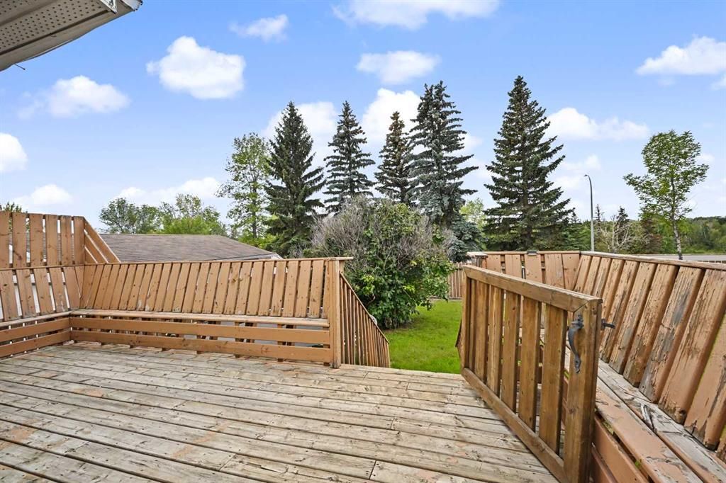 7330 99A Street  - Photo 23